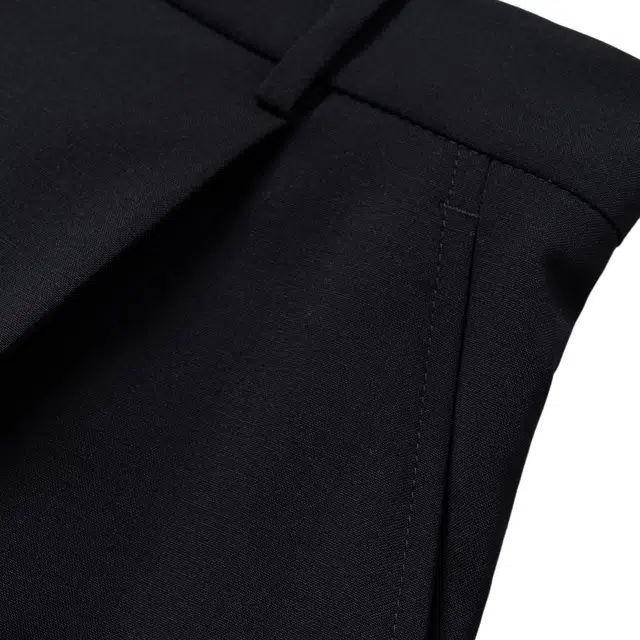 WEEKEND MaxMara Belbo Woollen Cloth Bermuda Shorts