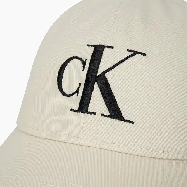 CALVIN KLEIN