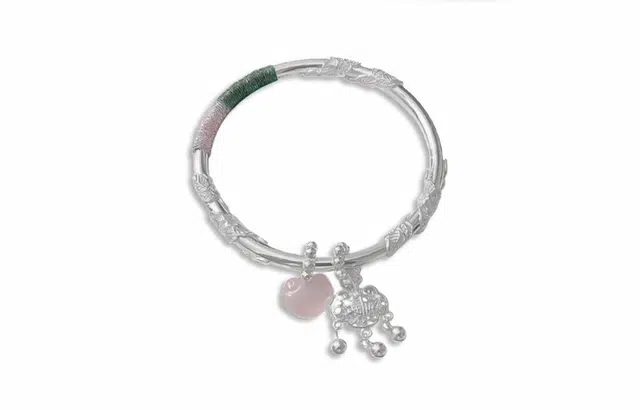 尚银福 平安锁繁花 国潮新中式复古时尚优雅气质轻奢高级感 花纹浮雕小众创意设计百搭手饰 好运 合金 手镯 女款