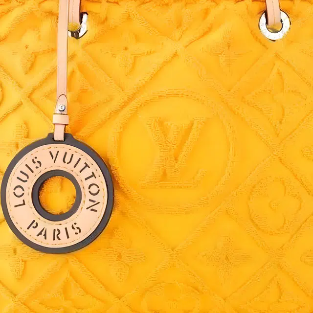 LOUIS VUITTON Tote
