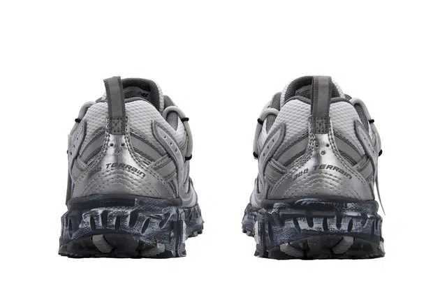 New Balance 410 Silver