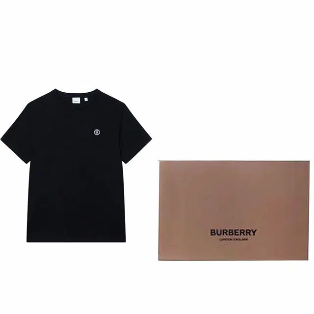 Burberry SS22 T