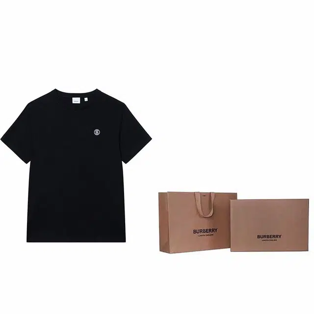 Burberry SS22 T