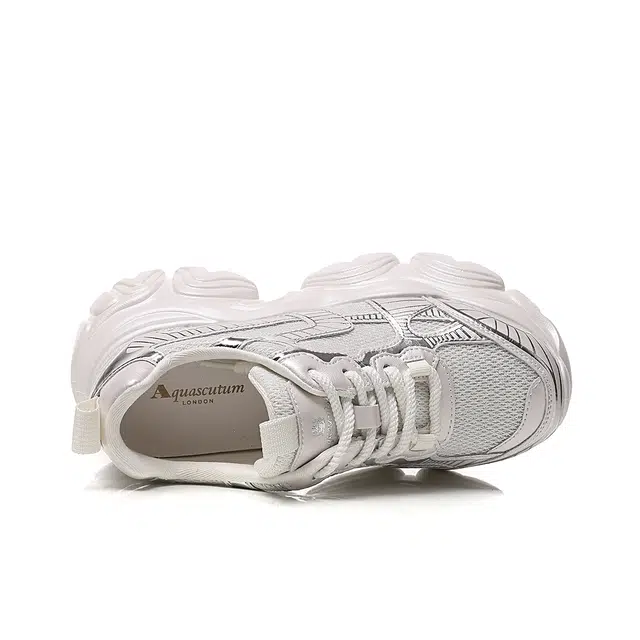 AQUASCUTUM