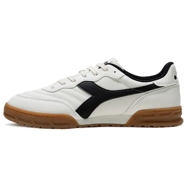 diadora LOYAL