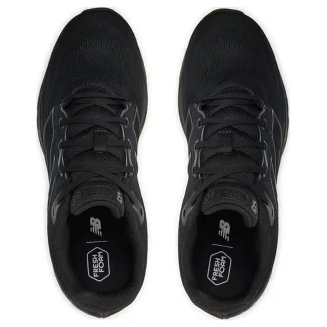New Balance NB 680 v8