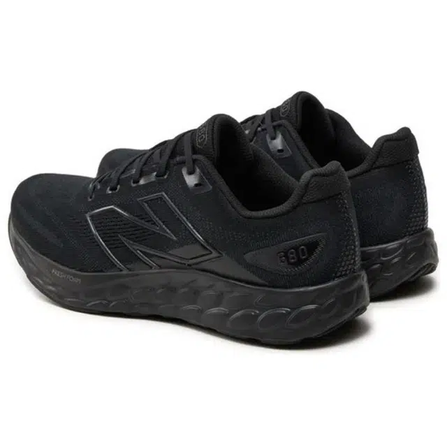 New Balance NB 680 v8