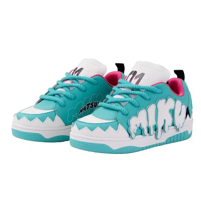 MOEYU MIKU High-Top Sneakers