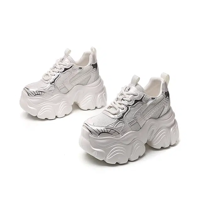 AQUASCUTUM