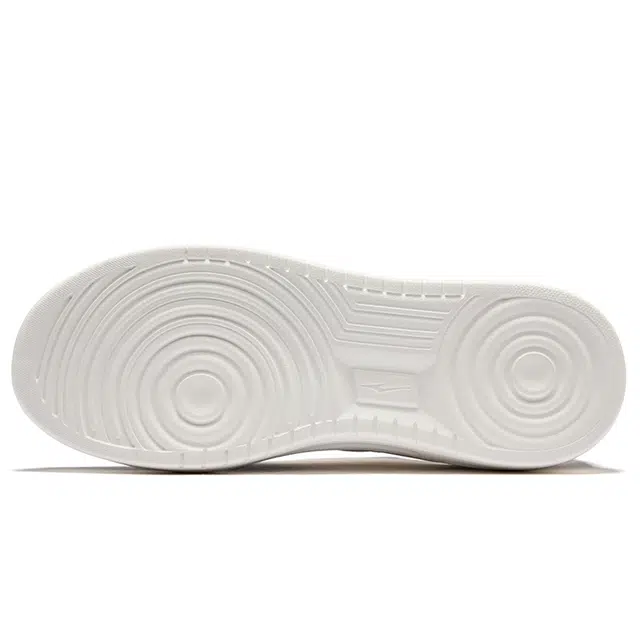 鸿星尔克 天青 潮流百搭 防滑耐磨 低帮 板鞋 男款 微晶白正黑