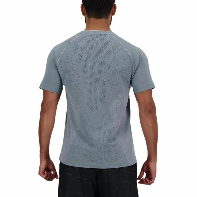 New Balance Logo T