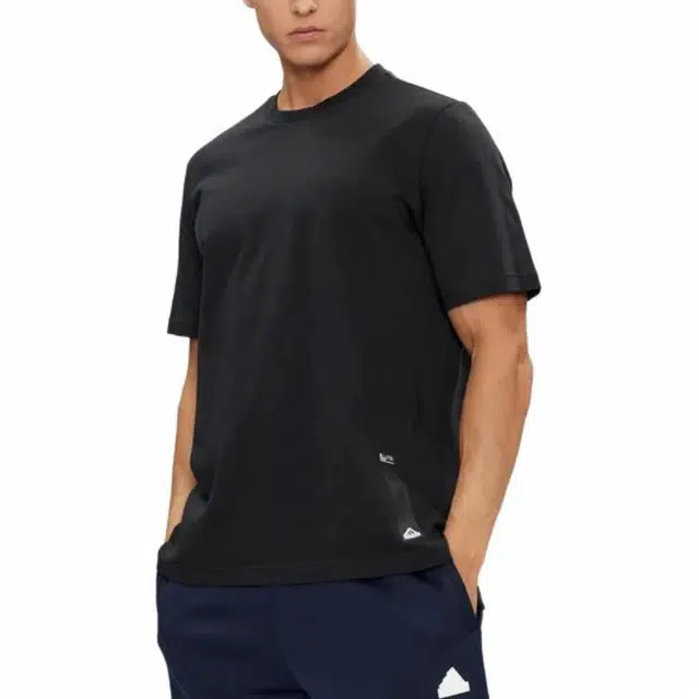 adidas City Escape Split-Hem Tee T