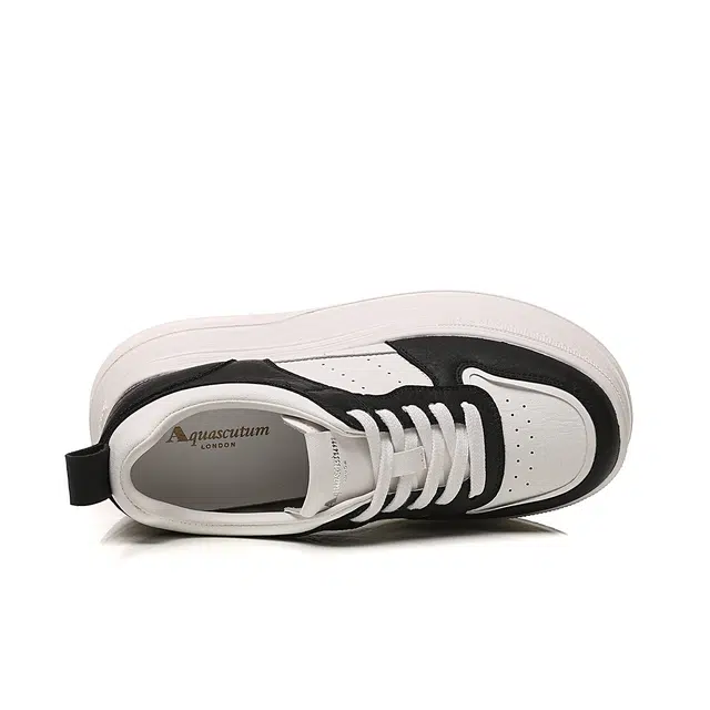 AQUASCUTUM