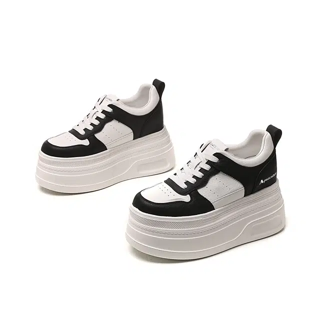 AQUASCUTUM