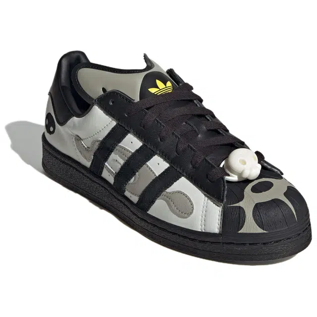 adidas originals Superstar 82