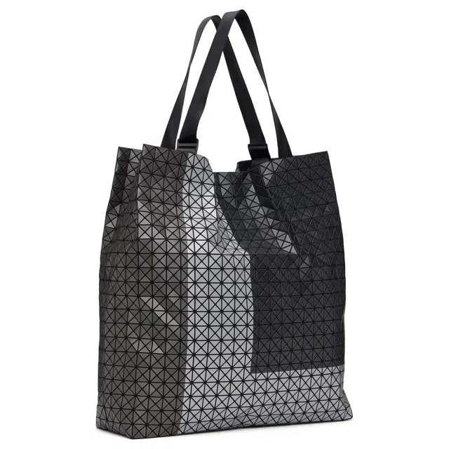 ISSEY MIYAKE