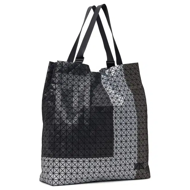 ISSEY MIYAKE