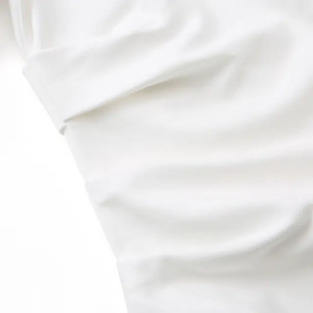 GUESS T