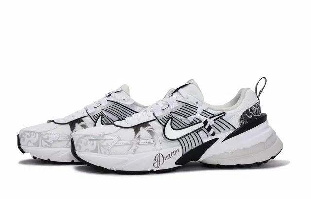 Nike V2K Run 811