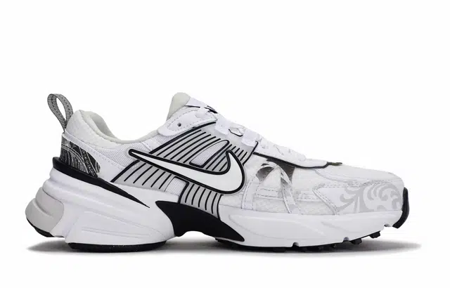 Nike V2K Run 811