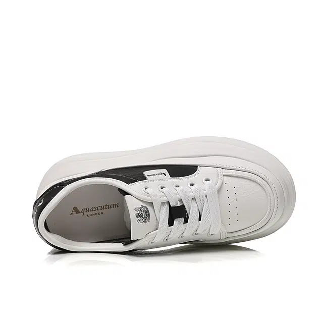 AQUASCUTUM