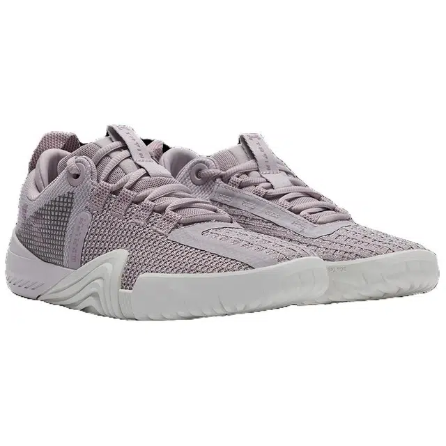 Under Armour REIGN 6