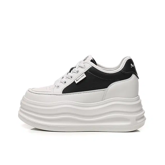AQUASCUTUM