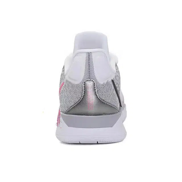 Nike Sabrina 2