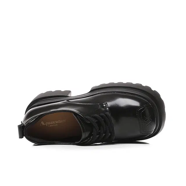 AQUASCUTUM
