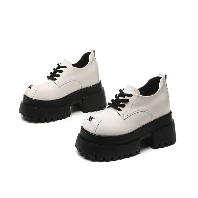 AQUASCUTUM