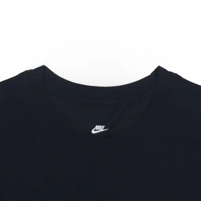 Nike Sportswear logoT