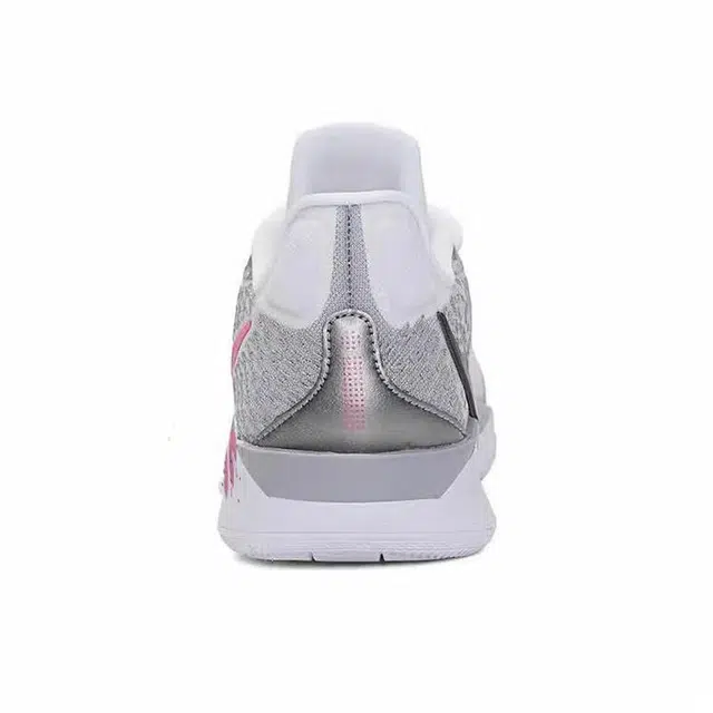 Nike Sabrina 2