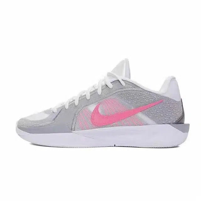 Nike Sabrina 2