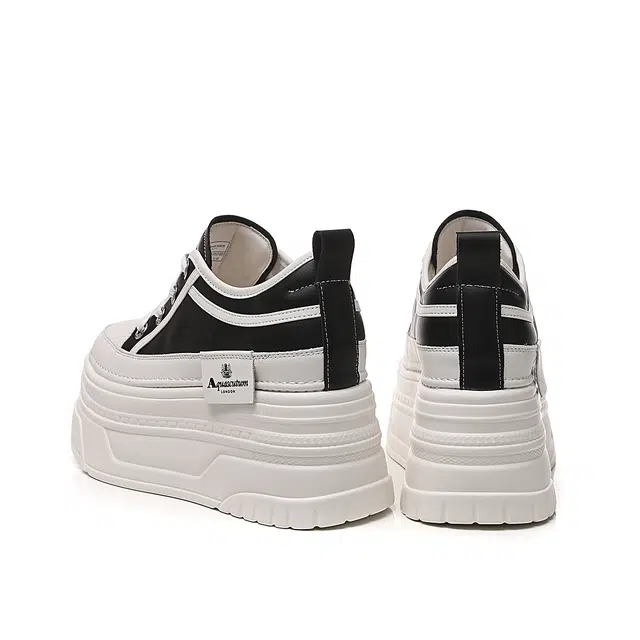 AQUASCUTUM
