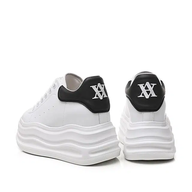 AQUASCUTUM