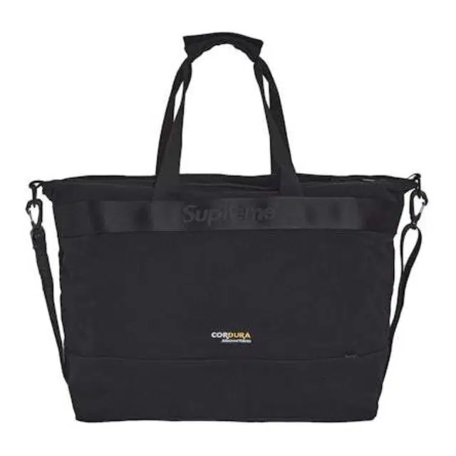 Supreme Tote