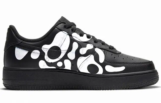Nike Air Force 1 triple black TCO
