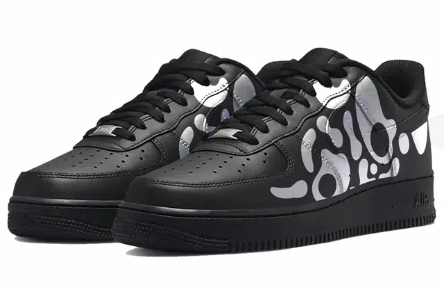 Nike Air Force 1 triple black TCO