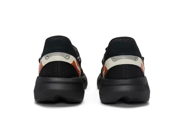 adidas LIGHTBLAZE 811