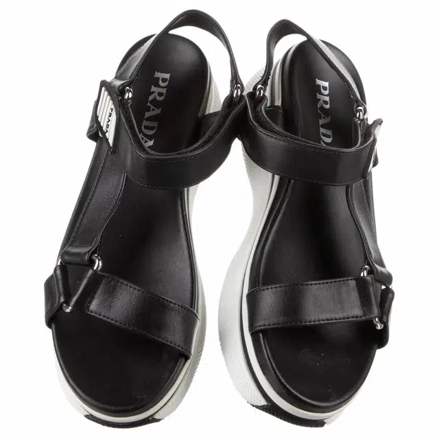 PRADA 6.4cm