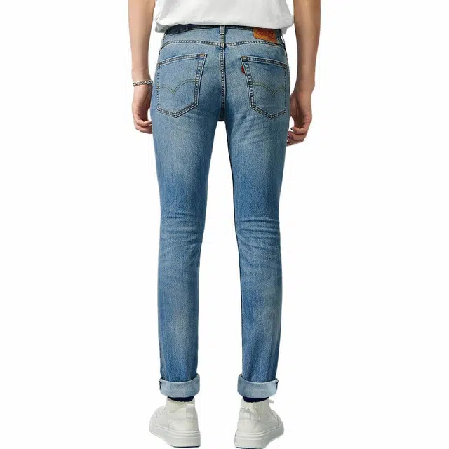 Levis