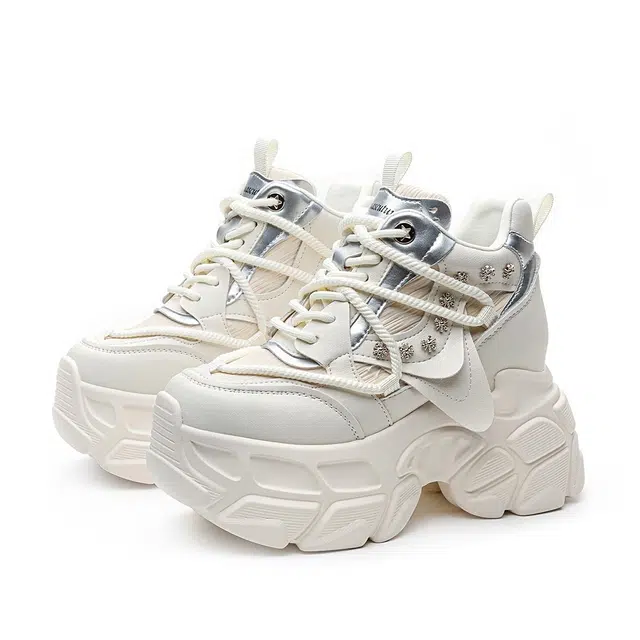 AQUASCUTUM