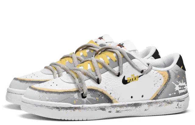 Nike Court Vintage