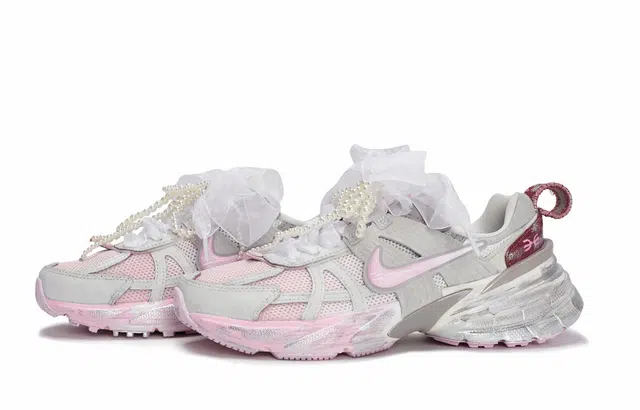 Nike V2K Run 811
