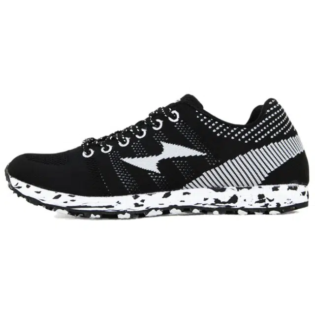 海尔斯 舒适时尚减震防滑耐磨 低帮 训练长跑短跑跑步鞋 男女同款 黑色