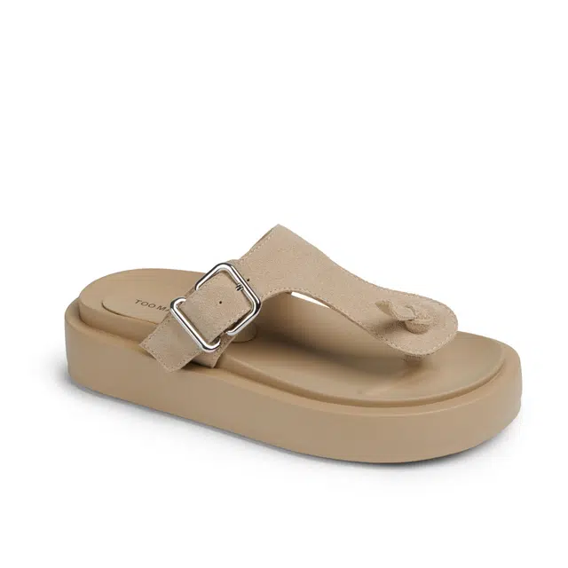 TOOMANYSHOES
