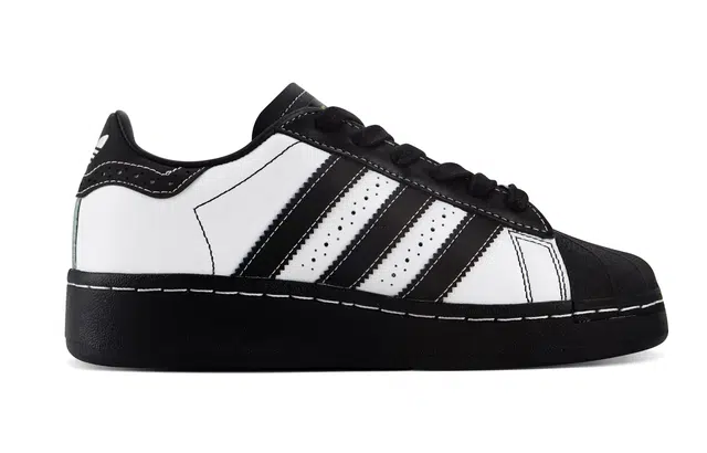 adidas originals SUPERSTAR XLG
