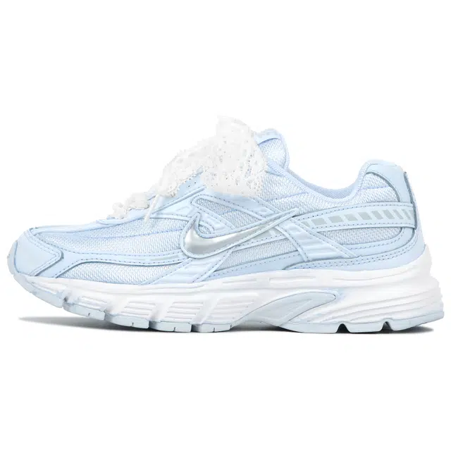 Nike Initiator
