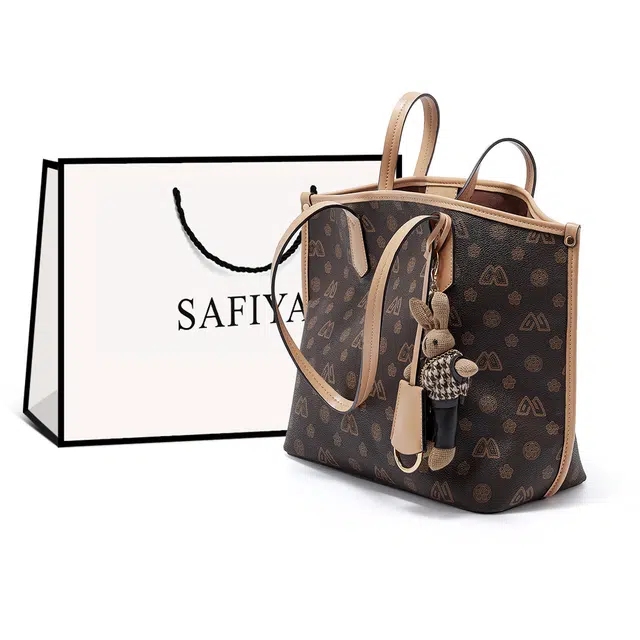 safiya PVCPU Tote