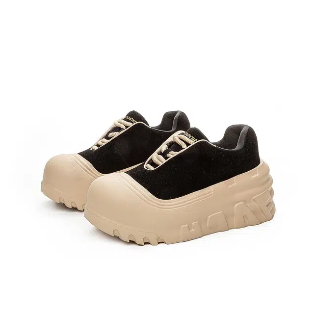 AQUASCUTUM